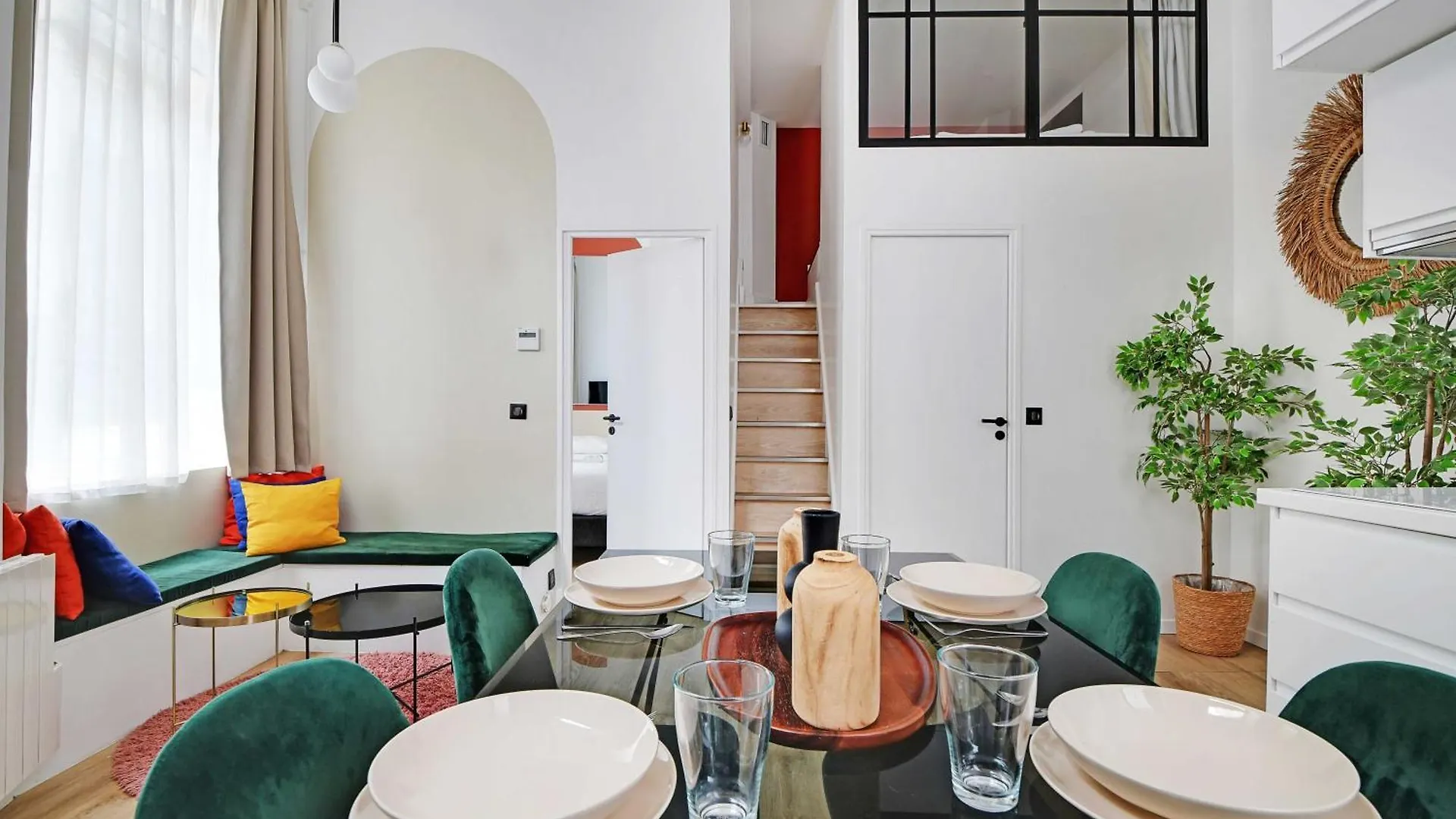 Charming 2br- 4p - Rochechouart Paris