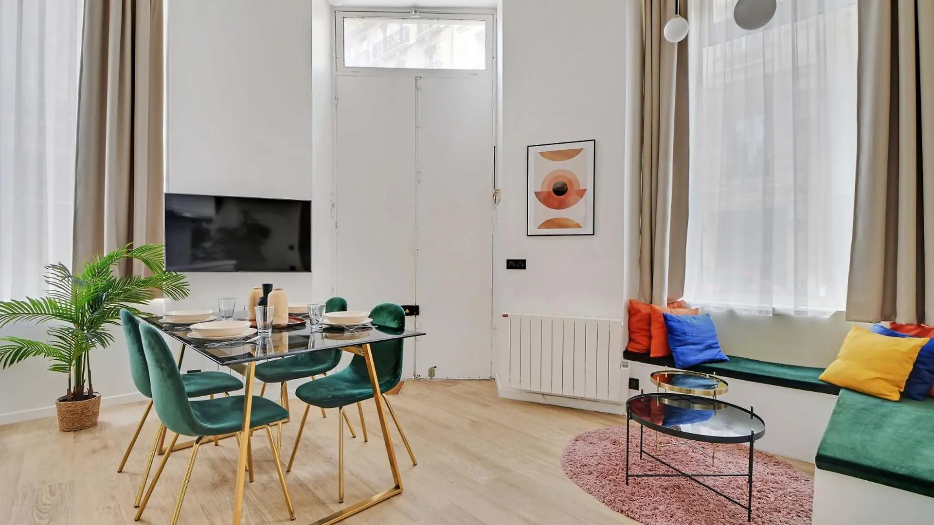 Charming 2br- 4p - Rochechouart Apartment *